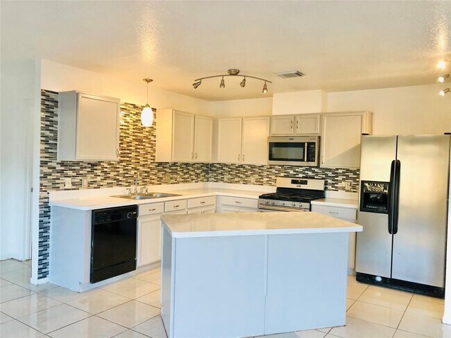 Foto del edificio - 2602 Eldridge Park Way