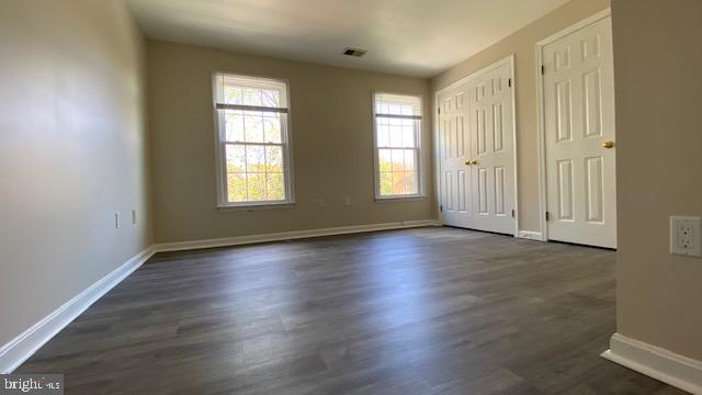 Building Photo - 7835 Gum Springs Village Dr