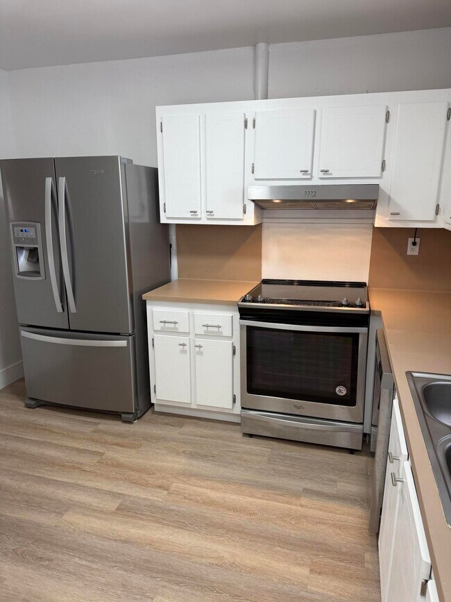 Foto del edificio - 1400 NE 55th St