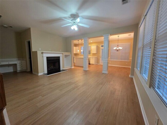 Foto del edificio - 2629 Pierce Brennen Ct NE