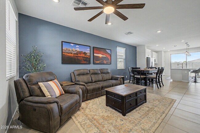 Foto del edificio - 17315 W Msn Ln
