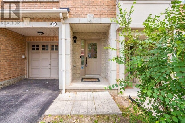 Building Photo - 3071 Treadwells Dr