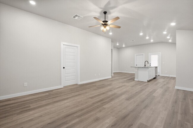 Building Photo - 1718 145th St