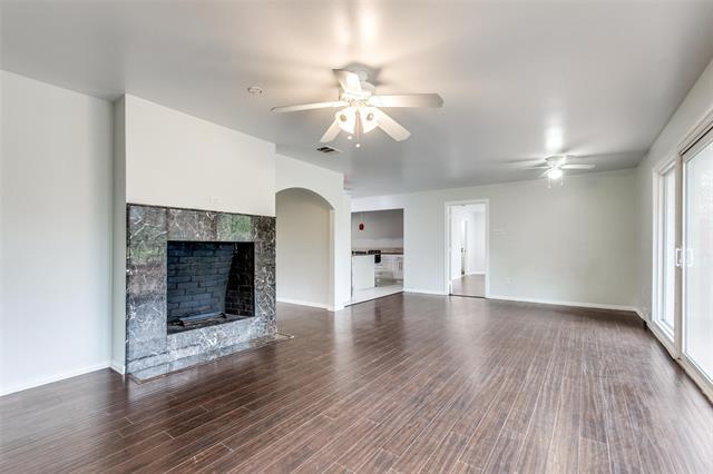 Foto del edificio - 6415 Preston Crest Ln