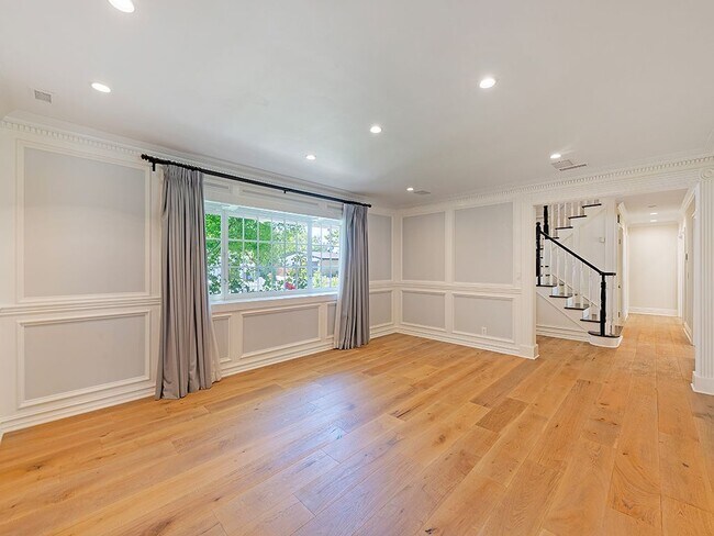 Foto del edificio - 5463 Katherine