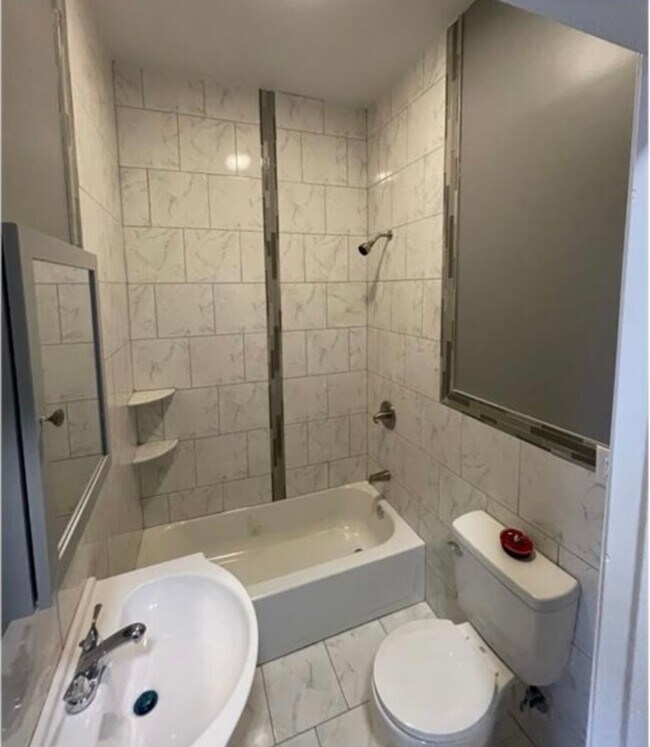 Foto del edificio - 1839 W North Ave