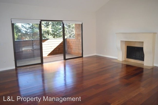 Building Photo - 2 br, 2.5 bath House - 5 Escalle Lane