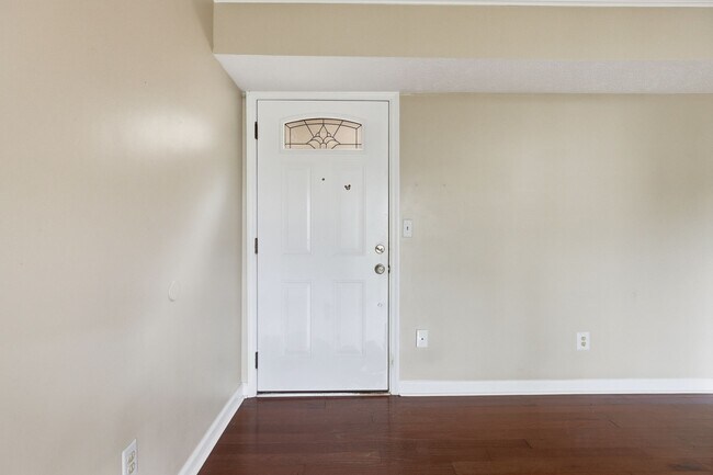 Foto del edificio - 515 Chesterfield Ave