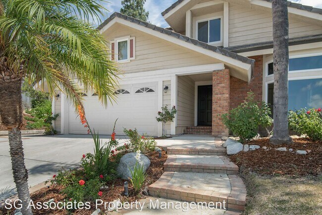 Building Photo - 4 br, 2.5 bath House - 720 Oak Branch Drive