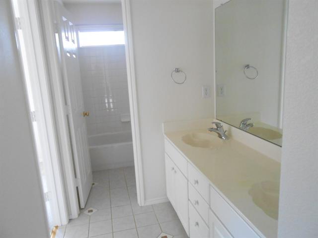 Foto del edificio - 3413 Timber Brook Dr