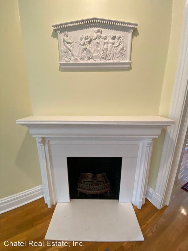 Building Photo - 2 br, 1 bath House - 935 S Street NW #1