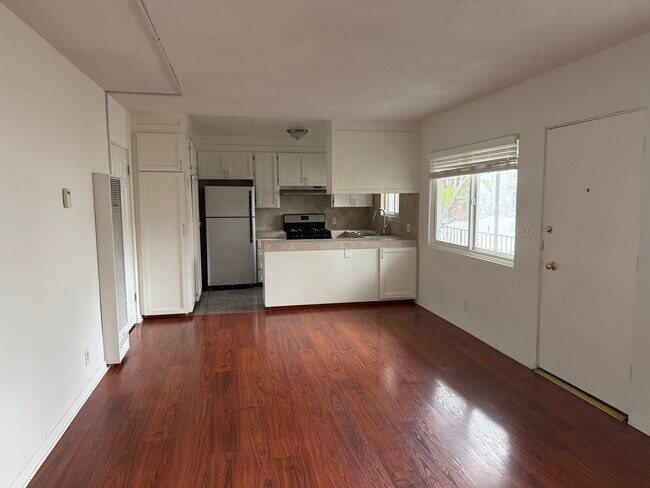 Foto del edificio - 2219 4th St