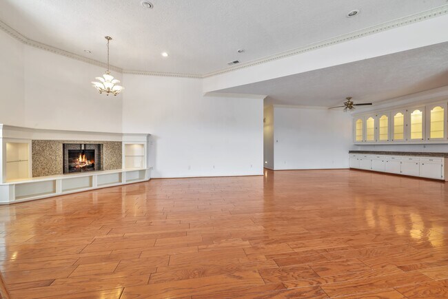 Foto del edificio - 4063 Breakwood Dr