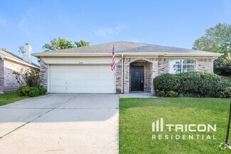 Building Photo - 4345 Park Creek Cir N