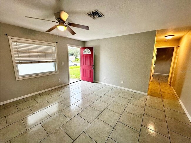 Building Photo - 8225 Pin Oak Ave