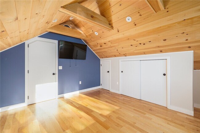 Building Photo - 28 Enfield Ave