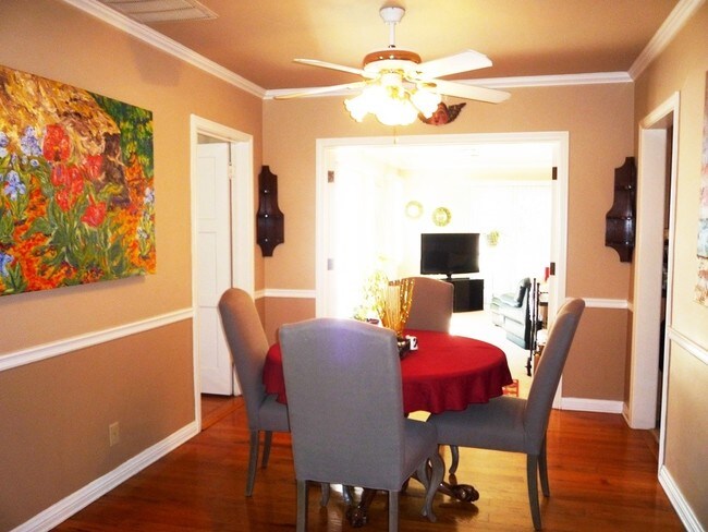 Foto del edificio - 4325 Sunnyslope Ave