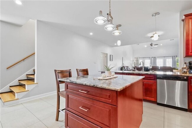 Foto del edificio - 1057 Marina Dr