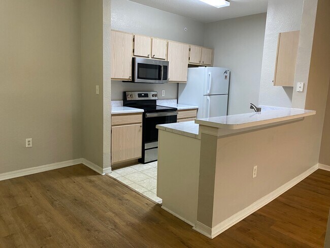 Foto del edificio - 5447 Vineland Rd