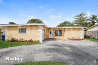 Building Photo - 6831 NW 25th Ct