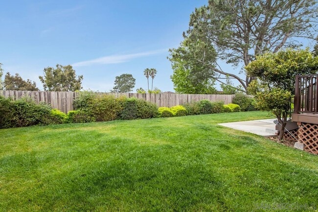 Building Photo - 2460 Oakridge Cove