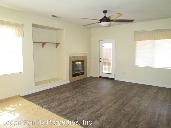 Foto del edificio - 3 br, 2 bath House - 779 El Caballo Dr.