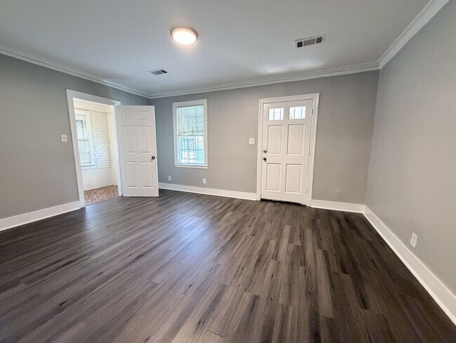 Foto del edificio - Cozy 3 Bedroom Home Ready for Move In!- $5...