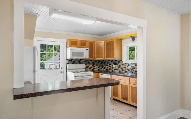 Foto del edificio - 123 E Revere Ave
