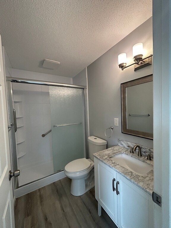 Foto del edificio - 32 Maple Crest Cir