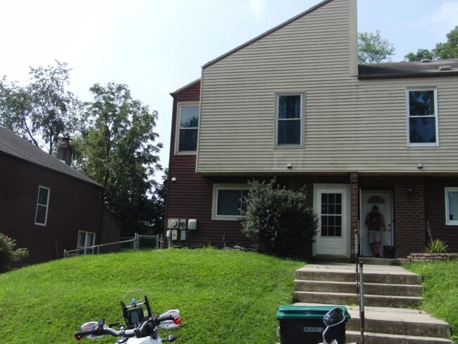 Photo - 1719 Julie Ct House