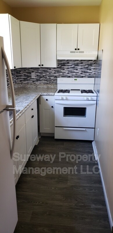 Photo - 217 W Washington St House