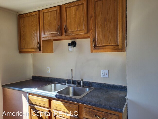 Foto del edificio - 3 br, 1 bath House - 294 Robert St