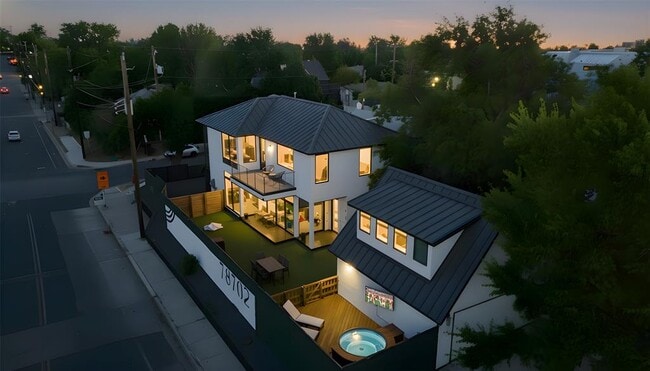 Foto del edificio - 1901 Hamilton Ave