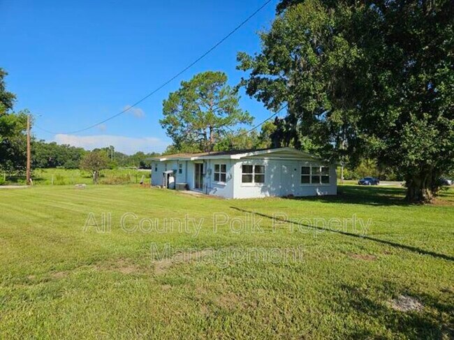 Foto del edificio - 3536 Knights Station Rd