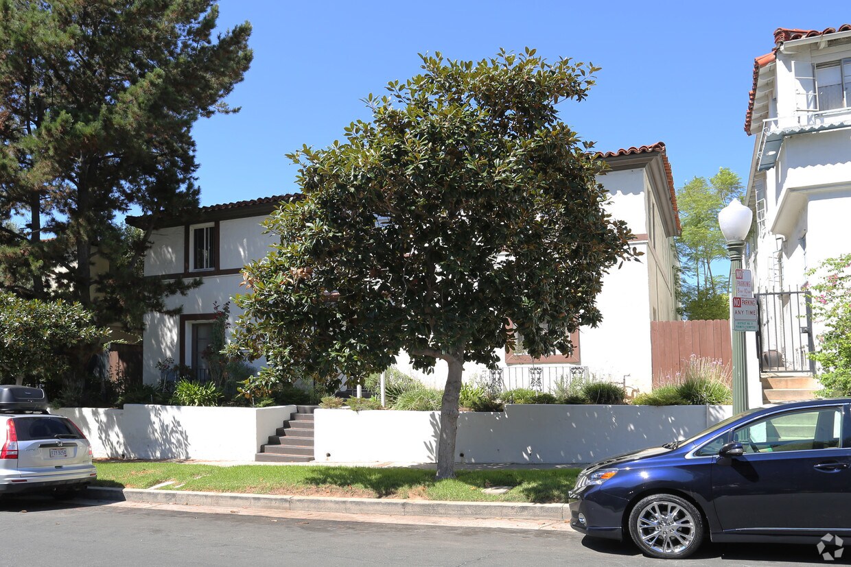 Building Photo - 10809 Lindbrook Dr
