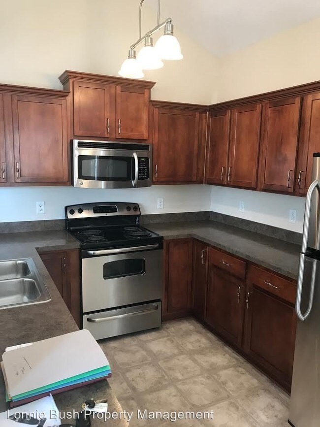 Building Photo - 1504 Broad Water Arch