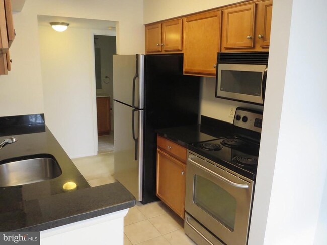 Building Photo - 1712 Abercromby Ct