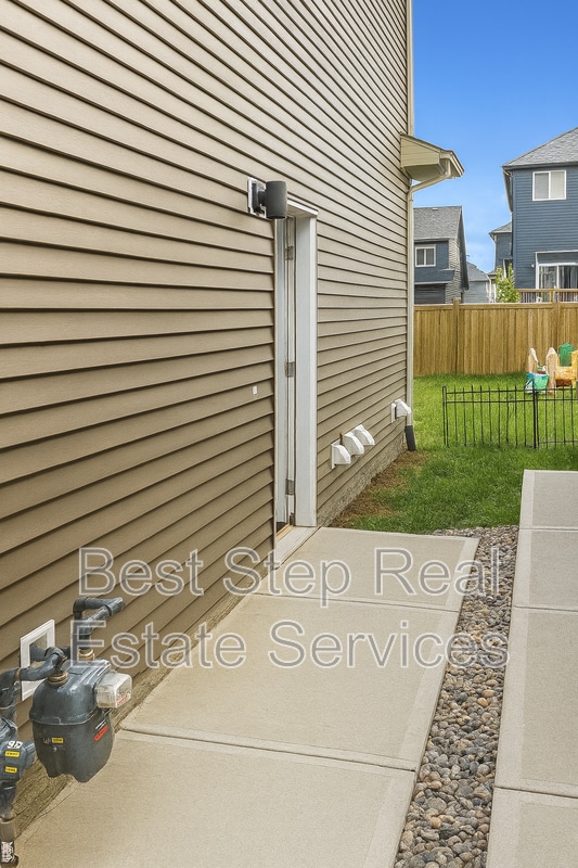 Building Photo - 1216 Plum Bnd SW