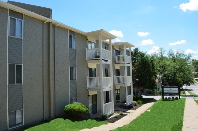 broadway ridge apartments gladstone mo apartments com