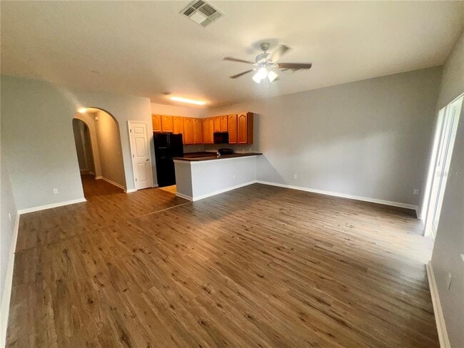 Building Photo - 16416 Cedar Crest Dr