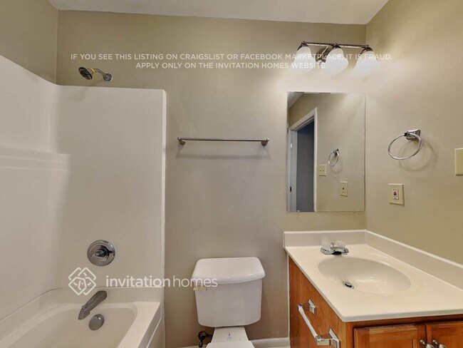 Foto del edificio - 4806 Vickrey Chapel Rd N