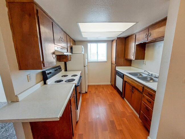 Foto del edificio - 714 N Sanders St