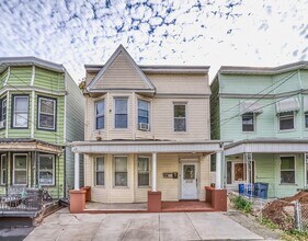 Building Photo - 112 Randolph Ave