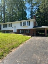 Building Photo - 1103 Ashbourne Dr