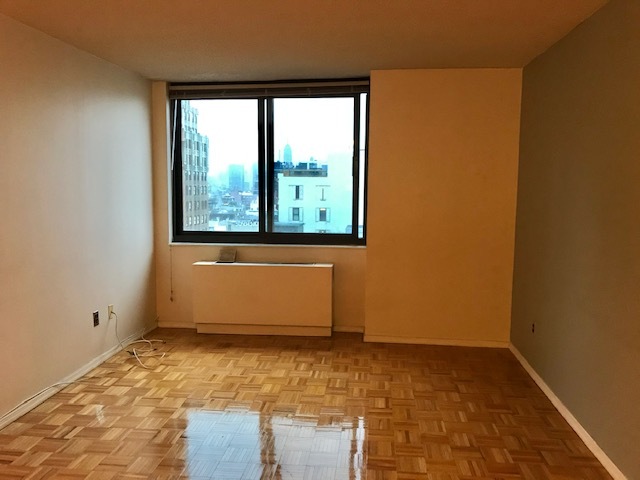 Building Photo - 376 Broadway