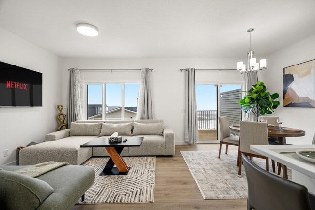 Building Photo - 28 Heritage Mnr