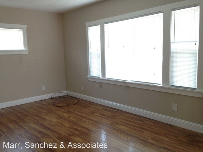 Foto del edificio - 2 br, 1 bath House - 8212  Birch St.