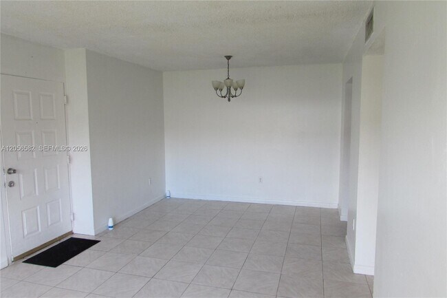 Foto del edificio - 7411 SW 152nd Ave