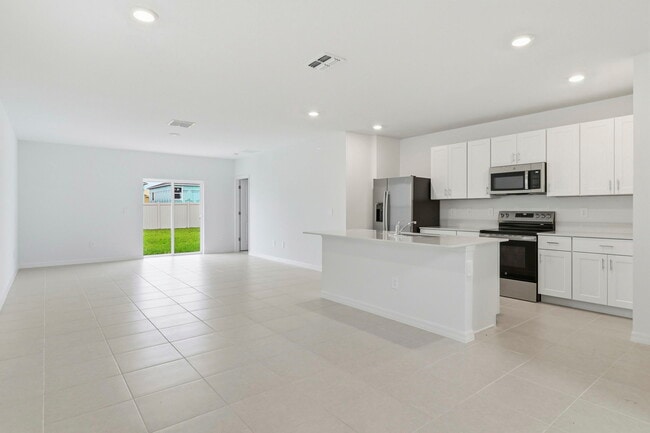 Building Photo - 11657 Brae Way