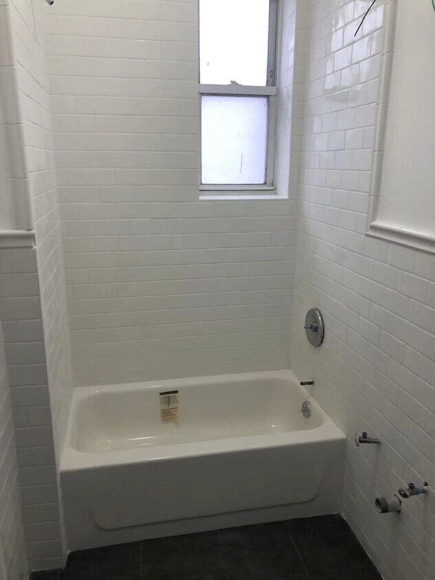 Foto del edificio - 1750 68th St